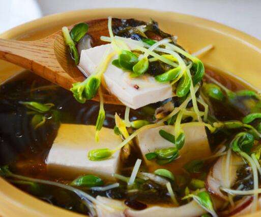 豆苗豆腐紫菜汤制作指南