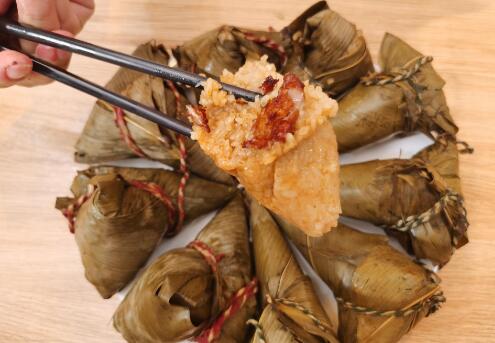 自制鲜肉糯米粽子