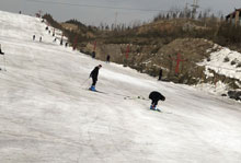 九龙国际滑雪场