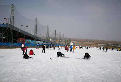 河口东湖滑雪场