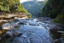 梁野山