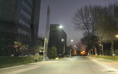 今晨，北京寒意明显