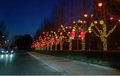 今晨，北京北风劲吹，寒意明显