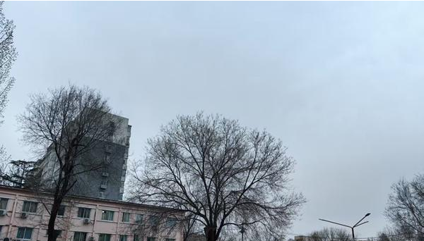 今晨，北京市海淀区天空阴沉