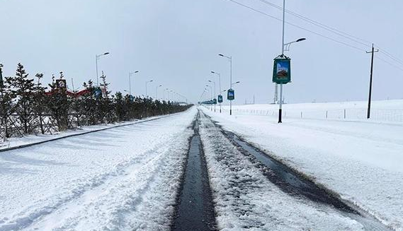 26日至27日，青海多地降雪较强，部分路段出现积雪结冰