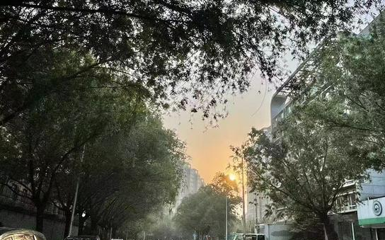 北京今晨有轻雾