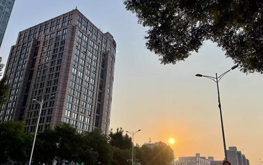 今晨，北京天气以晴为主