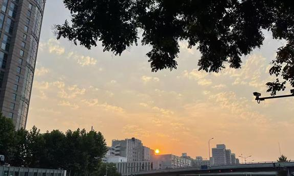 今晨，北京阳光露脸