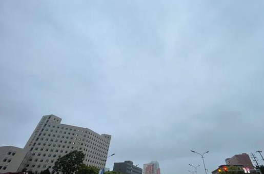 今天早晨，北京天空阴沉