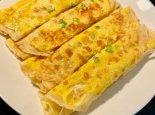 简单制作榨菜香葱蛋饼的过程