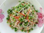 五分钟搞定的蒜香青豆拌金针菇