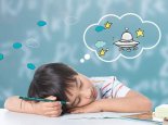 97.4%初中生上课时间不早于8点 近八成中小学生睡眠时长达到或接近要求