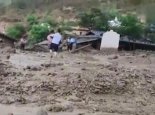 四川泸沽湖镇暴雨引发泥石流灾害 目前暂无人员伤亡