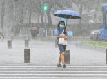 南方暴雨在线降雨量超500毫米 华北东北气温下降不足20℃