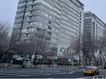 今天白天北京多云间晴最高气温17℃ 夜间有轻雾需注意交通安全